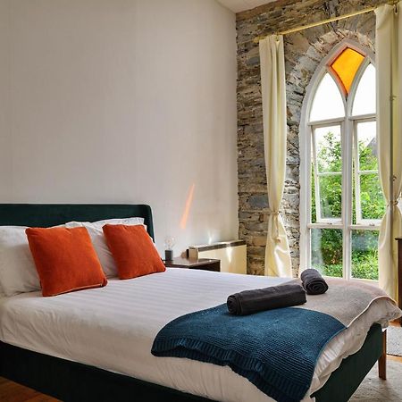 Finest Retreats - Luxury Converted Chapel With Hot Tub & Games Room Dinas Mawddwy Εξωτερικό φωτογραφία