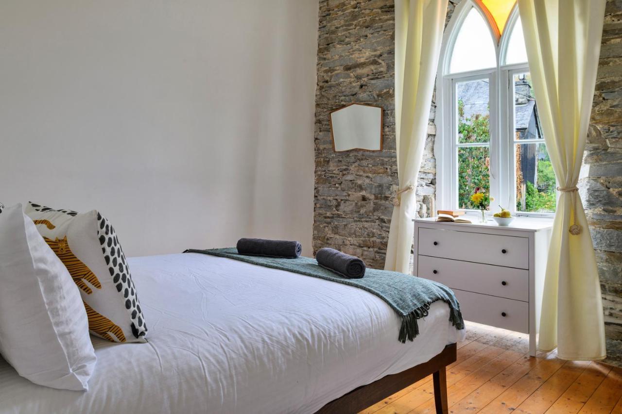 Finest Retreats - Luxury Converted Chapel With Hot Tub & Games Room Dinas Mawddwy Εξωτερικό φωτογραφία